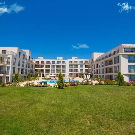 Diamond Beach- Studio بورغاس